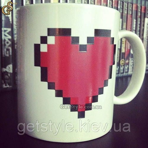Чашка Love Mug чим гаряча вода тим яскравіше серце 1033 фото